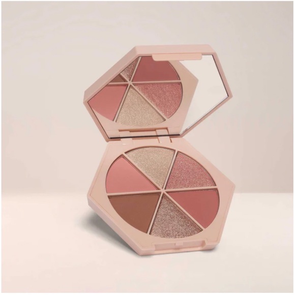 NIB✅EM COSMETICS MAGIC HOUR - Picture 11 of 11